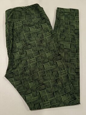 LuLaRoe TC Leggings - NWOT - green and black pattern